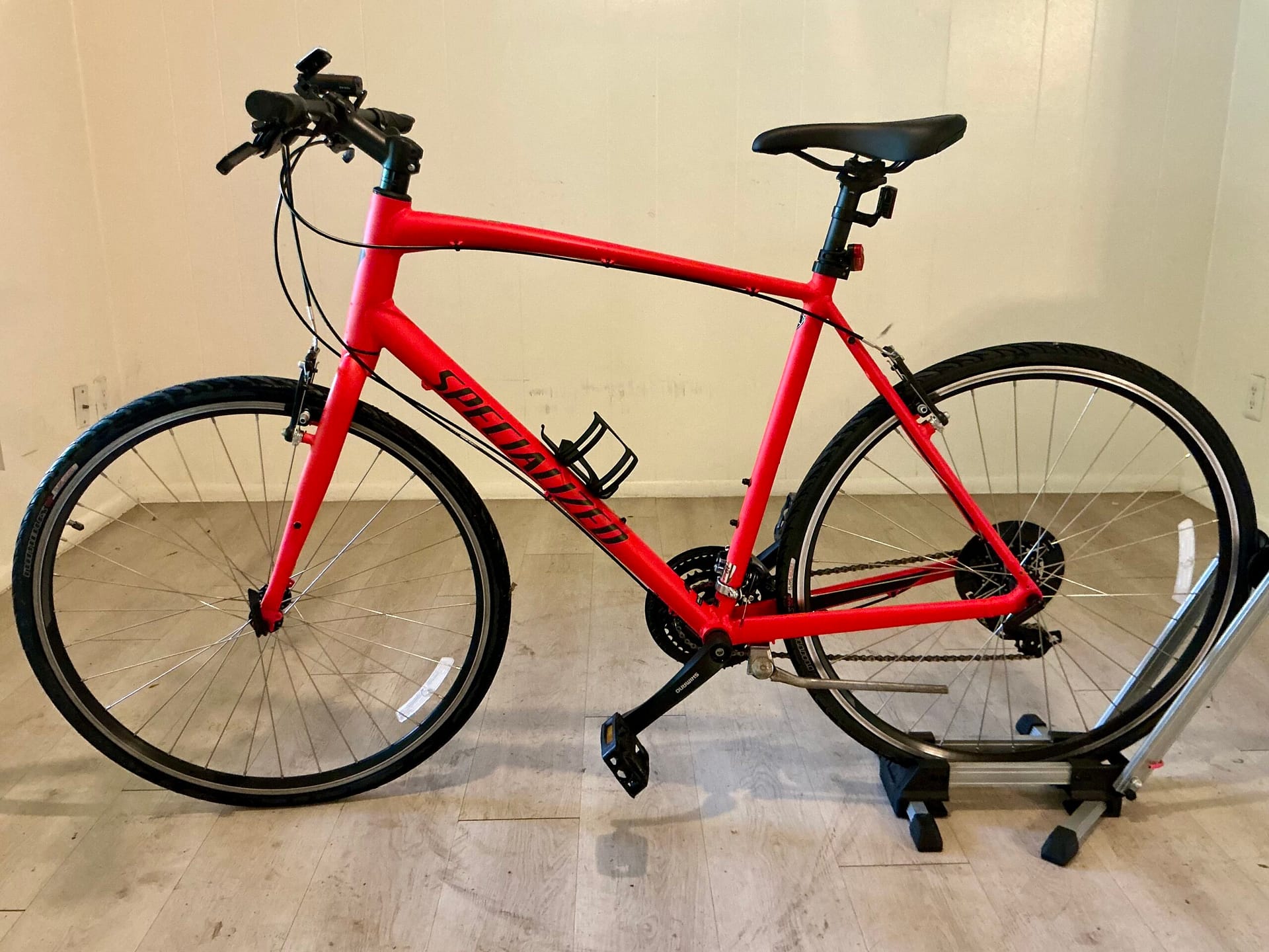 Gorgeous Specialized Comfortable Hybrid | LIKE NEW | 1-owner | Ready to Roll | XL - Image 2