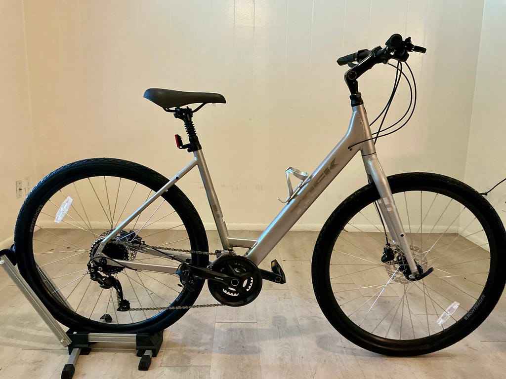 Gorgeous Trek Verve 2 Disc Gen 5 | LIKE NEW | 1-owner | Ready to Roll